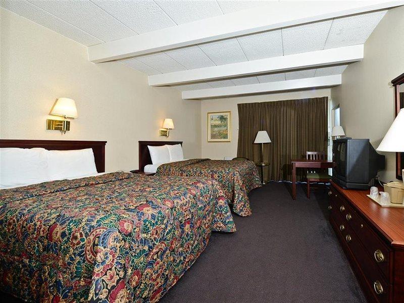 America's Value Phillipsburg Hotel 2*