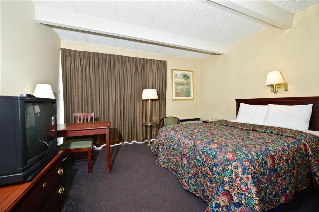 America's Value Phillipsburg 2*