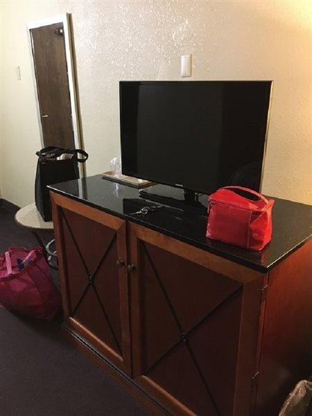America's Value Phillipsburg 2*